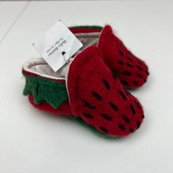 Handmade Felt Baby Strawberry Booties 4.5in Long Estimated Sz 12 months - Picture 2 of 5